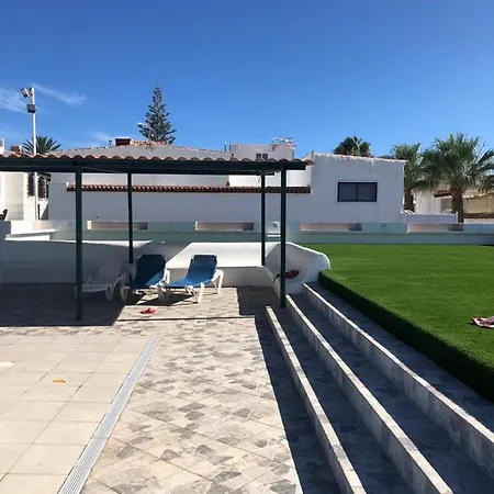 Casa Chayofita أرونا